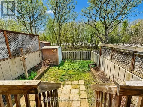 53J Sumac Street Ottawa ON K1J 7T7