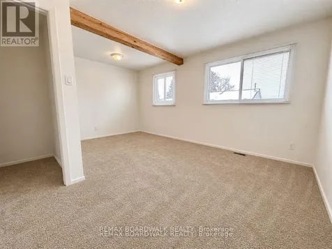 53J Sumac Street Ottawa ON K1J 7T7