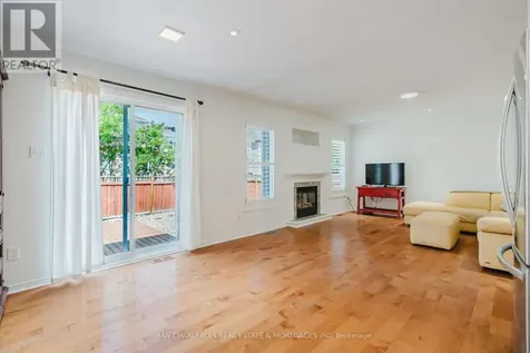 6020 Longleaf Drive Ottawa ON K1W 1J2