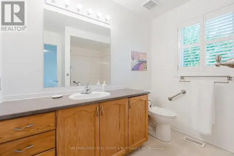 6020 Longleaf Drive Ottawa ON K1W 1J2