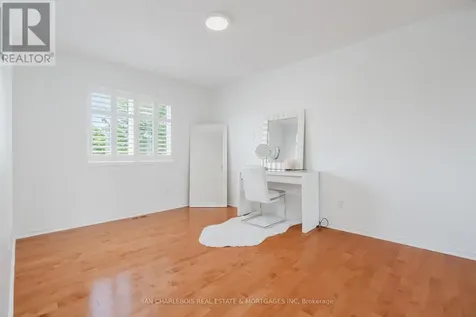 6020 Longleaf Drive Ottawa ON K1W 1J2