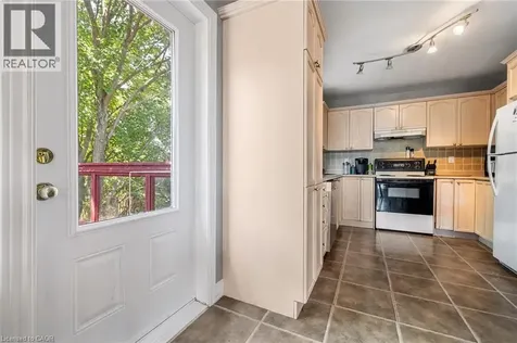 630 Drury Lane Burlington ON L7R 2X6