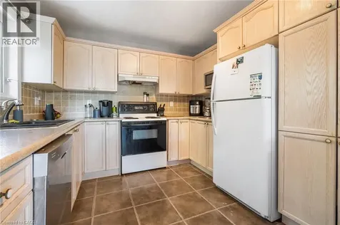 630 Drury Lane Burlington ON L7R 2X6