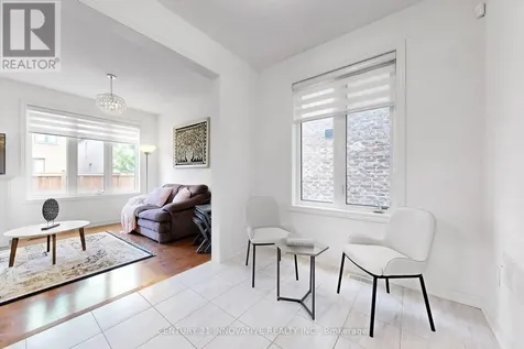28 Conarty Crescent Whitby ON L1P 0L4