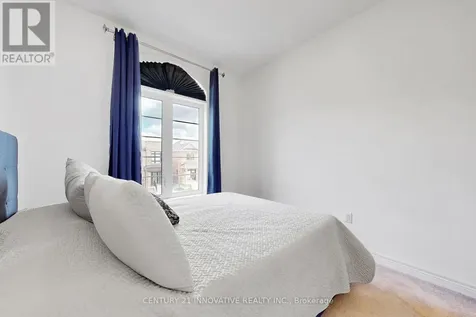 28 Conarty Crescent Whitby ON L1P 0L4