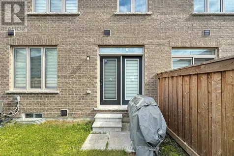 28 Conarty Crescent Whitby ON L1P 0L4