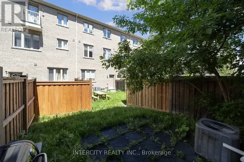 14 Rabbit Run Way Brampton (heart Lake East) ON L6Z 0J2