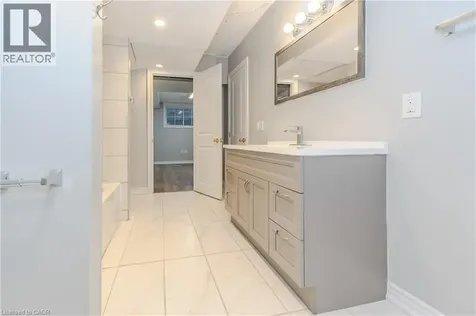 58 Beverly Street Cambridge ON N1R 3Z7