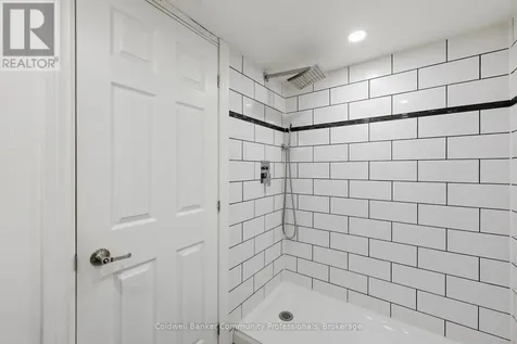 97 Tragina Avenue South Hamilton (bartonville) ON L8K 2Z4
