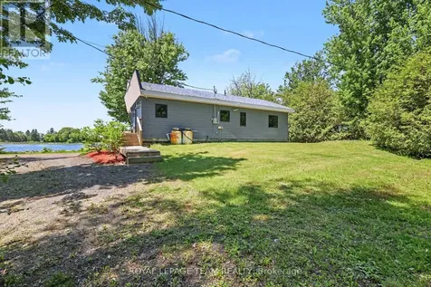 5066K Lorne Bridge Road Ottawa ON K4M 1B4