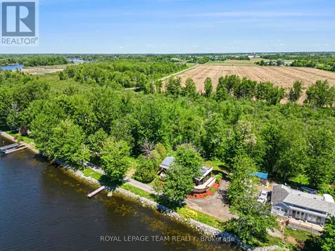 5066K Lorne Bridge Road Ottawa ON K4M 1B4
