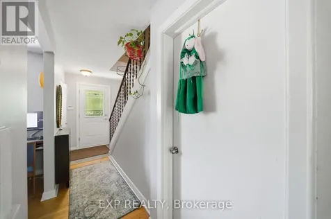 649 Westview Avenue Ottawa ON K1Z 6E3