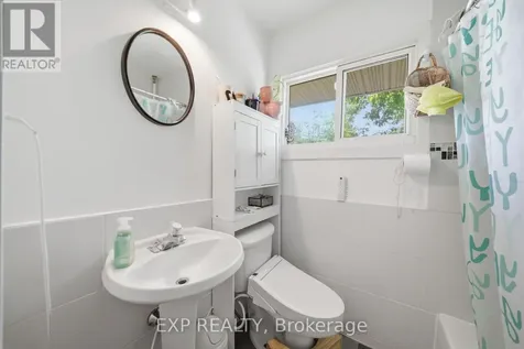 649 Westview Avenue Ottawa ON K1Z 6E3