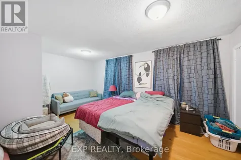 649 Westview Avenue Ottawa ON K1Z 6E3