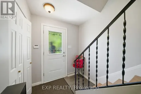 649 Westview Avenue Ottawa ON K1Z 6E3