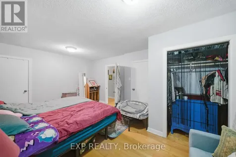 649 Westview Avenue Ottawa ON K1Z 6E3