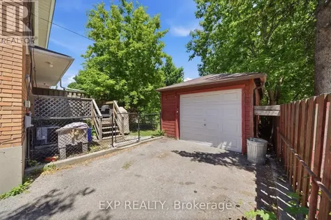 649 Westview Avenue Ottawa ON K1Z 6E3