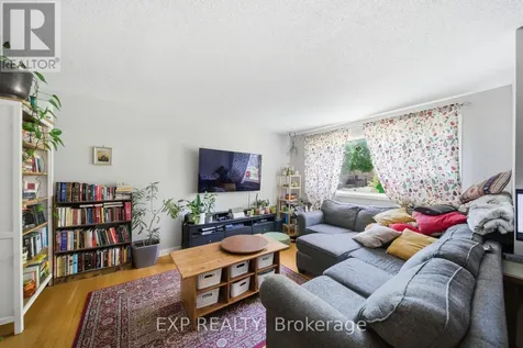649 Westview Avenue Ottawa ON K1Z 6E3