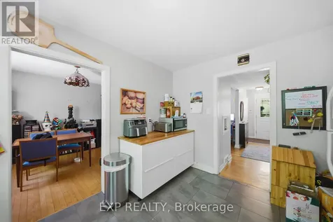 649 Westview Avenue Ottawa ON K1Z 6E3