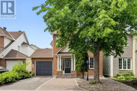 18 Castlemore Street Ottawa ON K2G 6N5