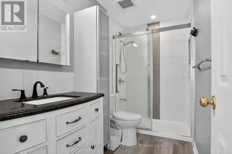 18 Castlemore Street Ottawa ON K2G 6N5
