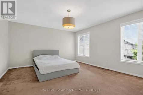 18 Castlemore Street Ottawa ON K2G 6N5