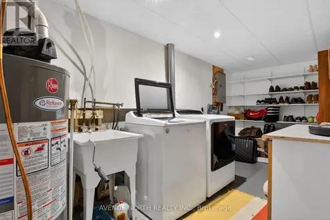 18 Castlemore Street Ottawa ON K2G 6N5