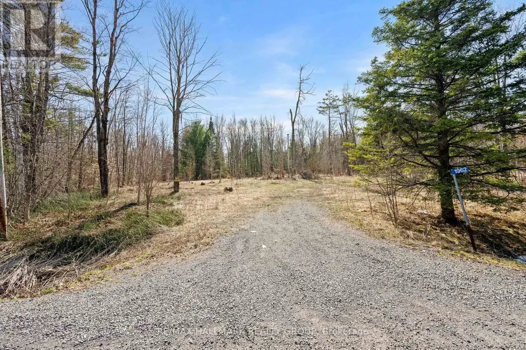 1962 Canaan Road Ottawa ON K4C 1J6