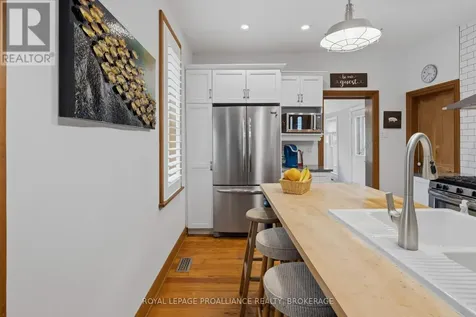 125 Arthur Street Gananoque ON K7G 1B1