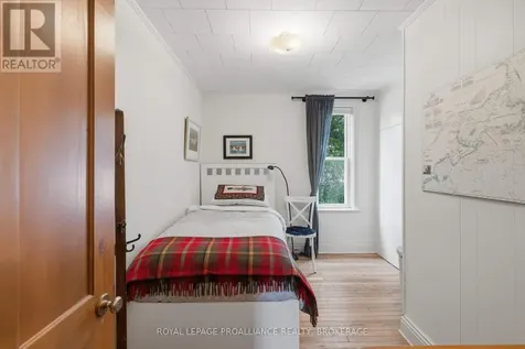 125 Arthur Street Gananoque ON K7G 1B1