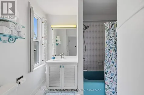 125 Arthur Street Gananoque ON K7G 1B1