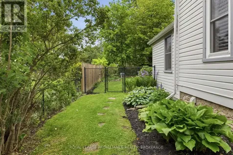 125 Arthur Street Gananoque ON K7G 1B1