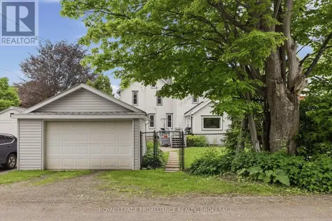 125 Arthur Street Gananoque ON K7G 1B1