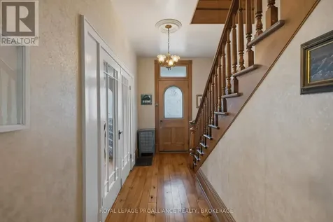 125 Arthur Street Gananoque ON K7G 1B1