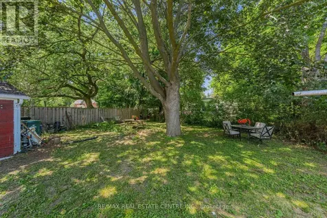 154 Bridgeport Road East Waterloo ON N2J 2K4