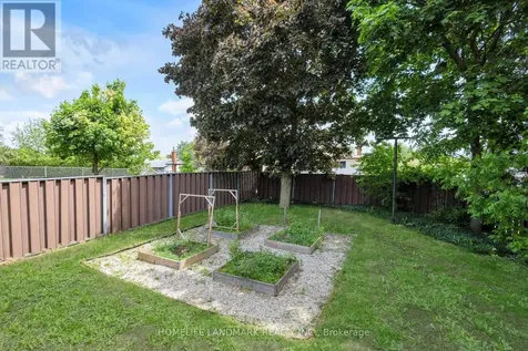 72 Pinemeadow Crescent Waterloo ON N2T 1A7