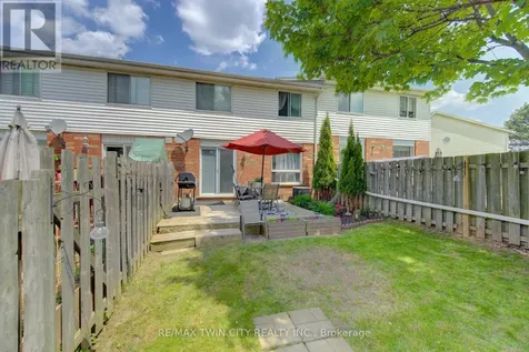 26 Hartley Court Cambridge ON N1R 8J4