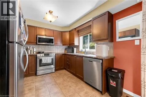 7 Southside Place Hamilton ON L9C 7W6
