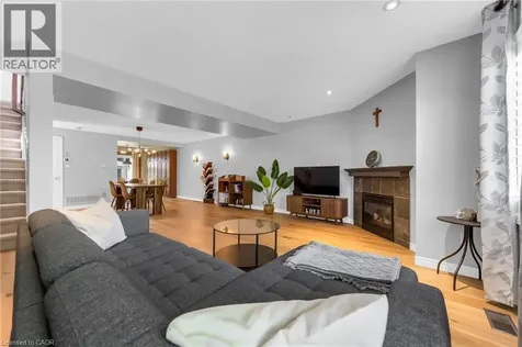 7 Southside Place Hamilton ON L9C 7W6