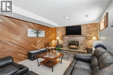 2 Loring Crescent Stoney Creek ON L8E 3X3