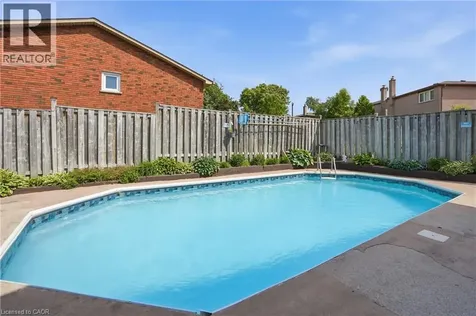 2 Loring Crescent Stoney Creek ON L8E 3X3