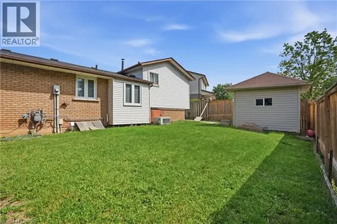 2 Loring Crescent Stoney Creek ON L8E 3X3