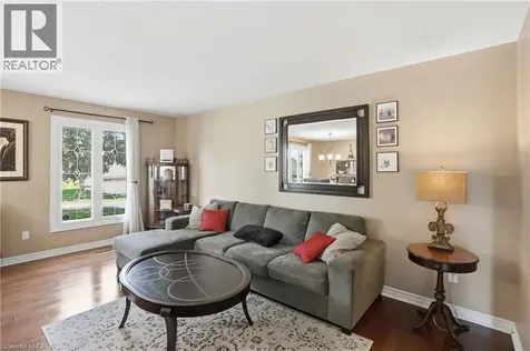 2 Loring Crescent Stoney Creek ON L8E 3X3