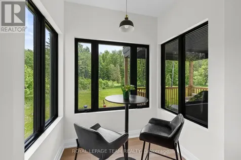 148 Lake Trail Road Ottawa ON K1S 1N4