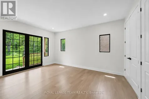 148 Lake Trail Road Ottawa ON K1S 1N4