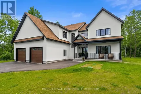 148 Lake Trail Road Ottawa ON K1S 1N4