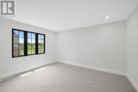 148 Lake Trail Road Ottawa ON K1S 1N4
