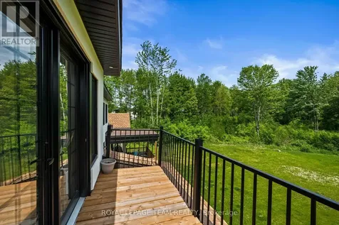 148 Lake Trail Road Ottawa ON K1S 1N4