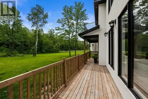 148 Lake Trail Road Ottawa ON K1S 1N4