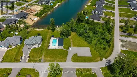 148 Lake Trail Road Ottawa ON K1S 1N4